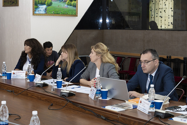 Укрепляем сотрудничество: КРСУ и РГГУ организовали экспертно-аналитический круглый стол в Бишкеке