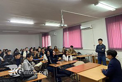Residential complex deputy Dastan Bekeshev gave a lecture for first-year students of KRSU