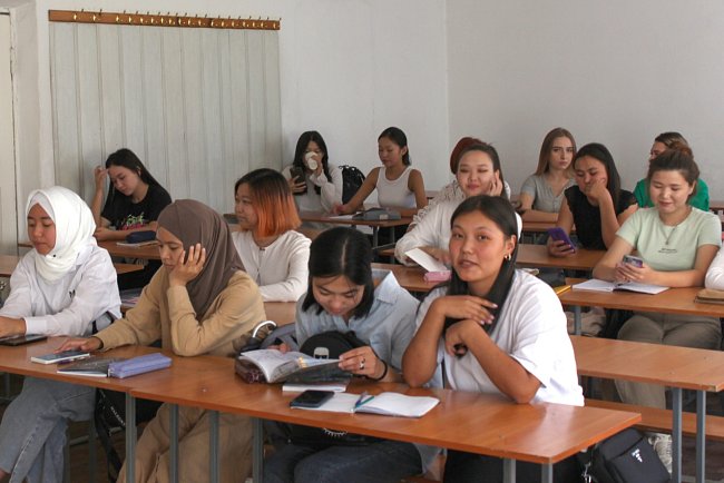 Philology students KRSU took part in a master class from Samara teachers