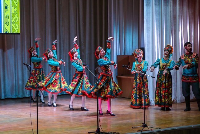 KRSU hosted the annual Christmas concert