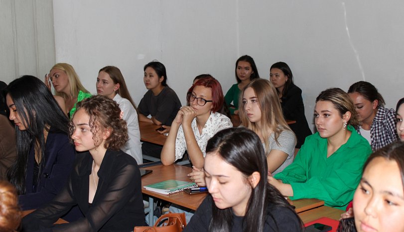 Philology students KRSU took part in a master class from Samara teachers