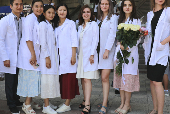 Виват, врачи!