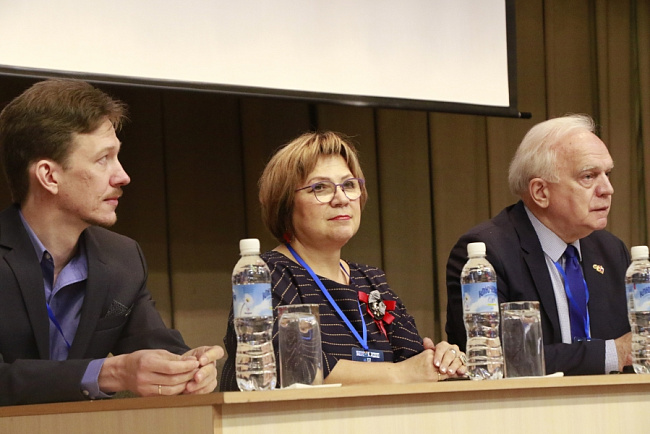 За круглым столом – иммунологи