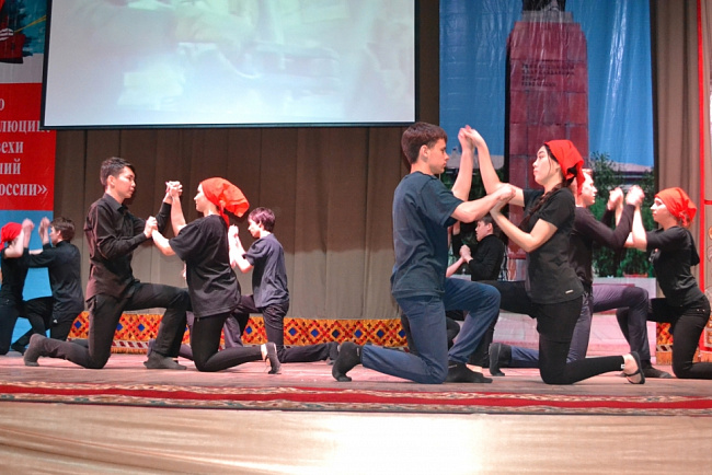 100 лет Великой Октябрьской революции