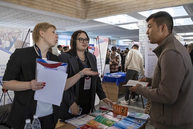An exhibition «Education in Russia – 2024-2025» opened at KRSU