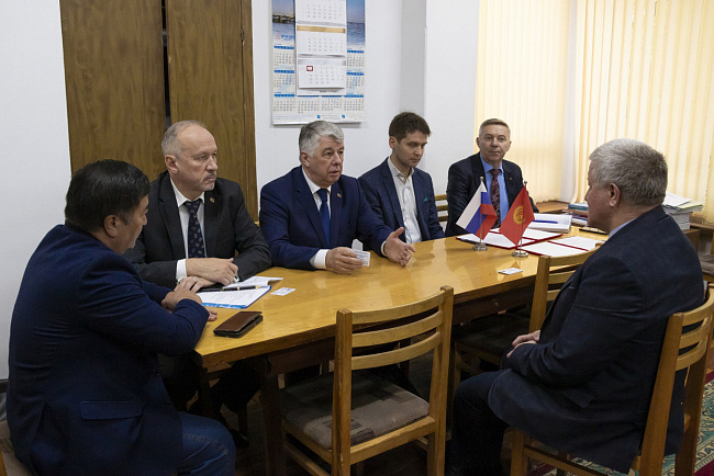 ЦНИИчермет и КРСУ подписали Соглашение о сотрудничестве