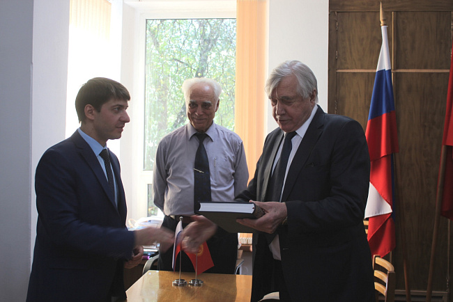 КРСУ и СКФУ подписали Меморандум о взаимопонимании в области образования