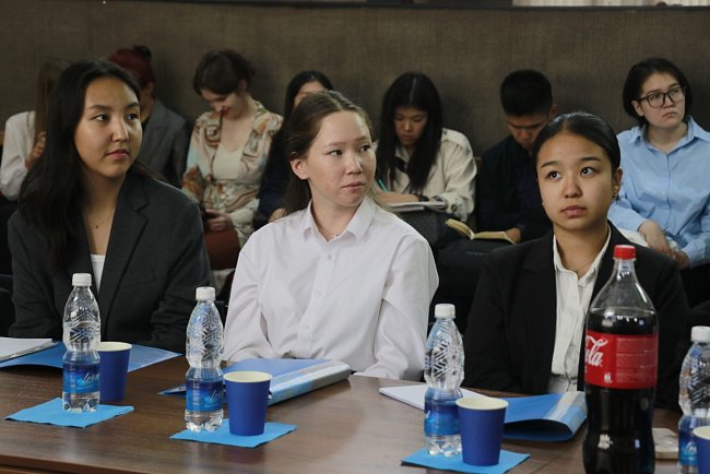 School of young analyst at KRSU