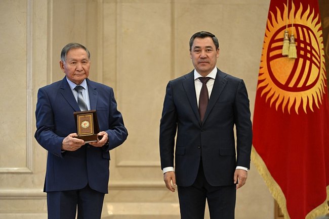 Consulting professor KRSU Mukash Israilov was awarded the Order «Dunk»