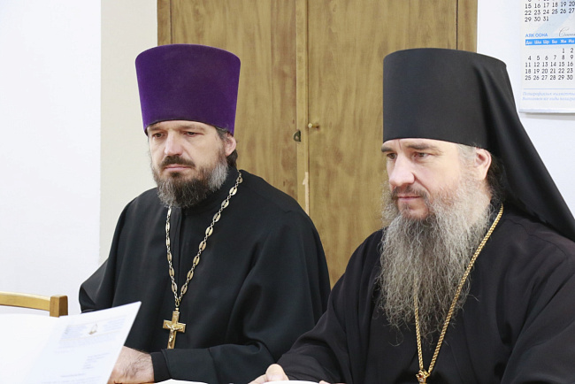 Сотрудники КРСУ провели встречу с епископом Савватием