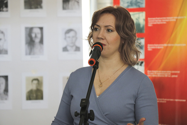 Пока жива память – мы непобедимы: в КРСУ открылась фотовыставка «80 лет Сталинградской битве»