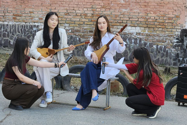 Нооруз на ФАДИСе: праздник весны и дружбы