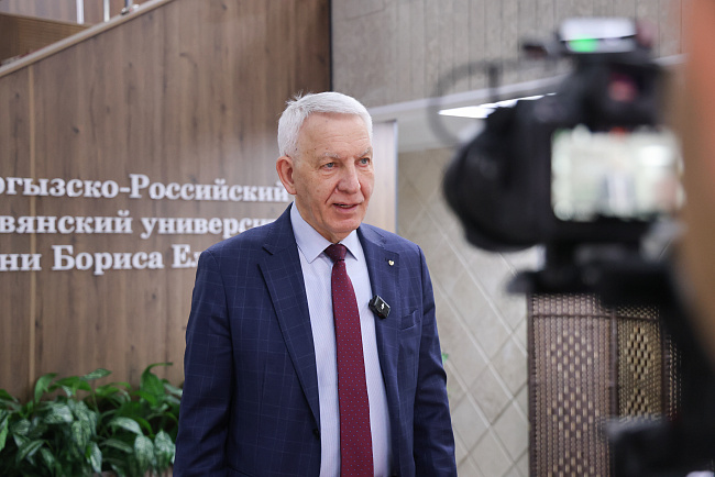 КРСУ и Центр Алмазова подписали меморандум о сотрудничестве