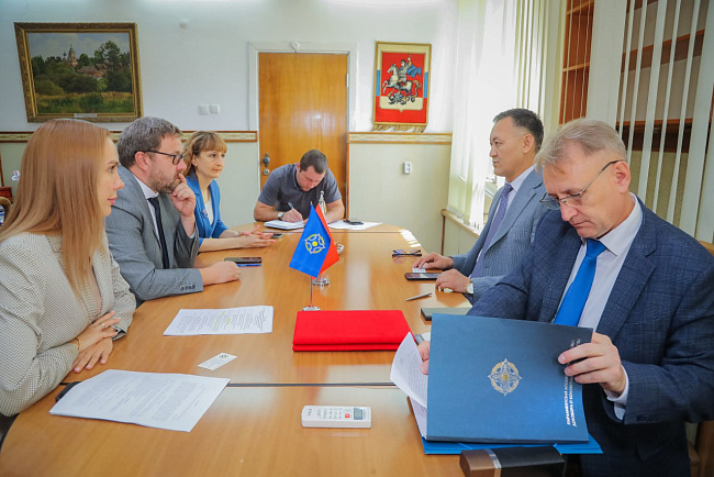 Встреча ректора КРСУ с представителями Парламентской ассамблеи ОДКБ: на пути к научно-практическому сотрудничеству