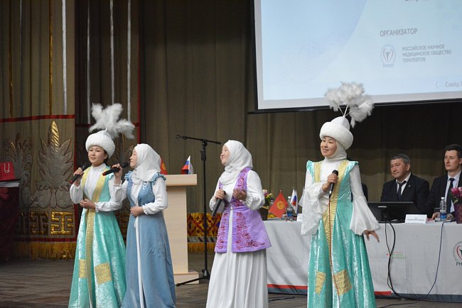 The KRSU hosted «Dialogues on Internal Medicine»
