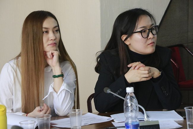 KRSU students discussed current problems of the modern world within the framework of an interfaculty conference