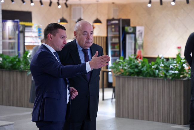 Спецпредставитель Президента РФ Михаил Швыдкой посетил КРСУ