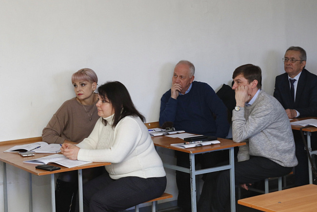 Преподаватели СФУ поделились образовательными практиками с педагогами КР