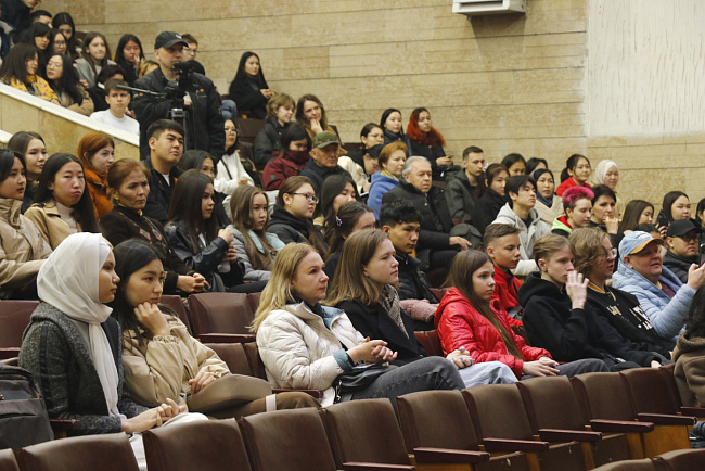 Поступайте в Славянский!