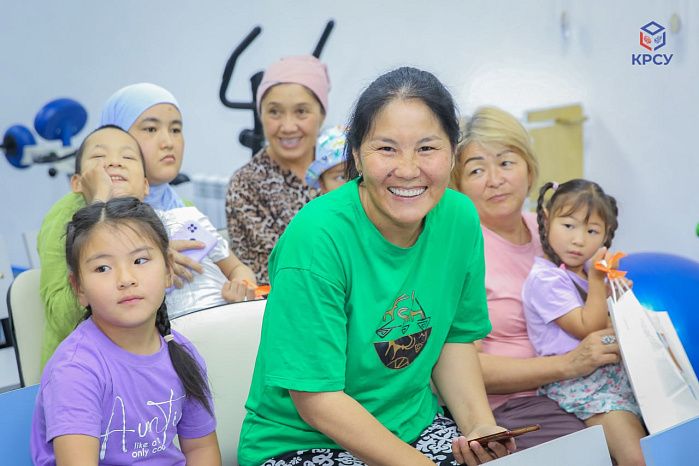 Project «Gift to a Friend» from the Leningrad Region held an event at a children's rehabilitation center in Bishkek