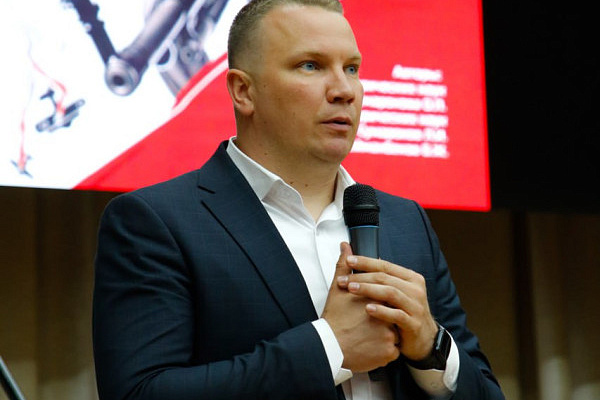 Память о героях небес: В КРСУ открылась выставка, посвящённая подвигу кыргызстанских лётчиков Великой Отечественной войны