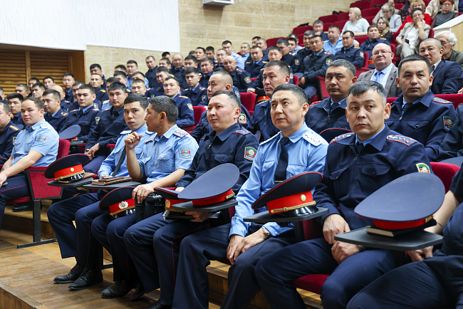 В КРСУ состоялась лекция по кибербезопасности для сотрудников университета и представителей МВД. 