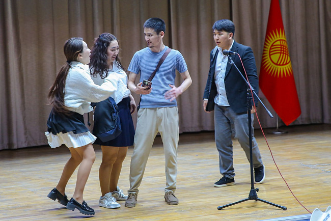 В КРСУ прошёл молодёжный форум «Жаны Муун»