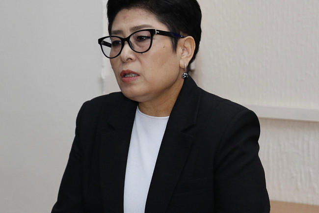 В КРСУ презентовали «Избранные труды» академика Аскара Какеева