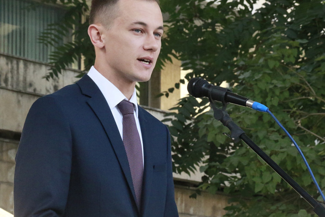 День знаний: в КРСУ прошла торжественная линейка для первокурсников