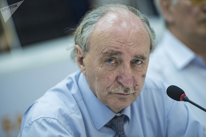 Обращение профессора А. Зарифьяна к медикам КРСУ