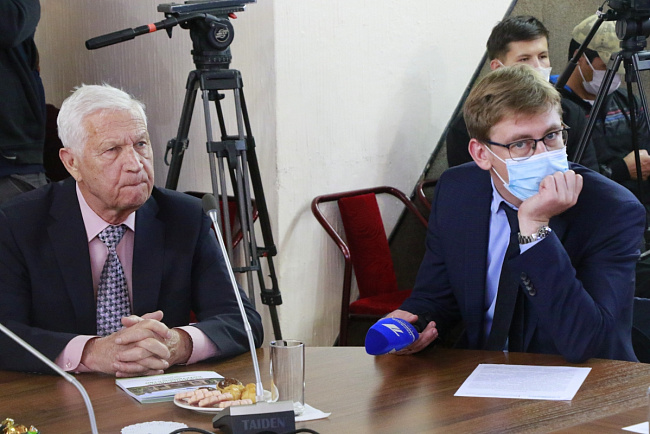 «Десант» российских журналистов в КРСУ