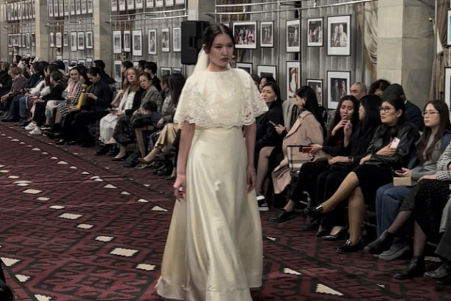 Студентки КРСУ представили свои коллекции на «Burana Fashion Week»