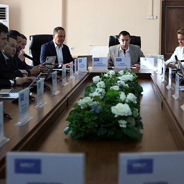 КРСУ иштин аралык жыйынтыгын чыгарып, өнүгүүнүн жаңы багыттарын белгиледи