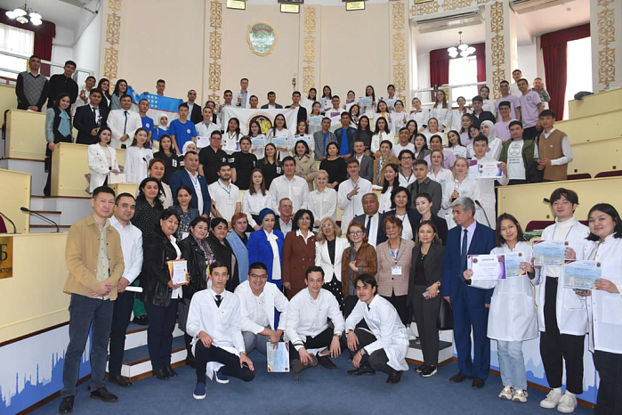 The KRSU team received a diploma from the Pharmacology Olympiad held at KazNMU