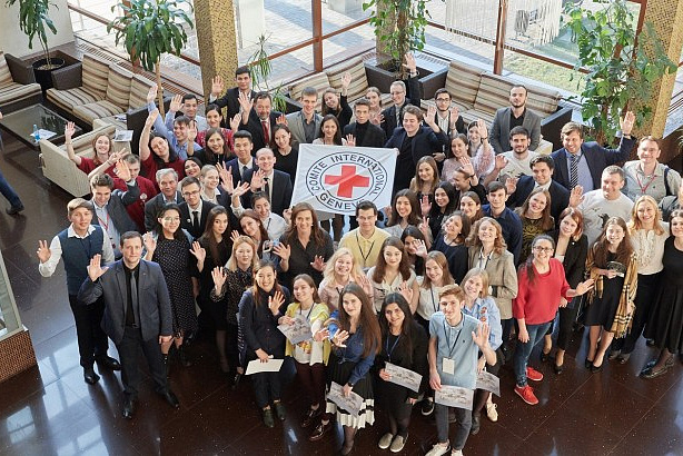Команда юридического факультета КРСУ прошла национальный отборочный тур ХХII Конкурса им. Ф.Мартенса по МГП!