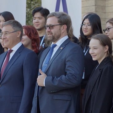Россия Федерациясынын илим жана жогорку билим берүү министри В.Фальковдун КРСУга болгон иш сапары тууралуу сюжет («Timel» программасы)