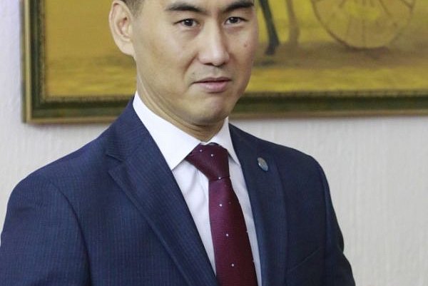 Diplomat Chingiz Aidarbekov gave a lecture for students of KRSU