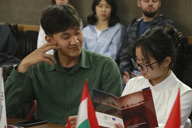 An ethnographic quiz was held at KRSU