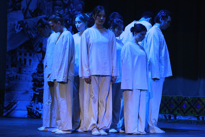 «Мы будем чтить Ваш подвиг вечно…»