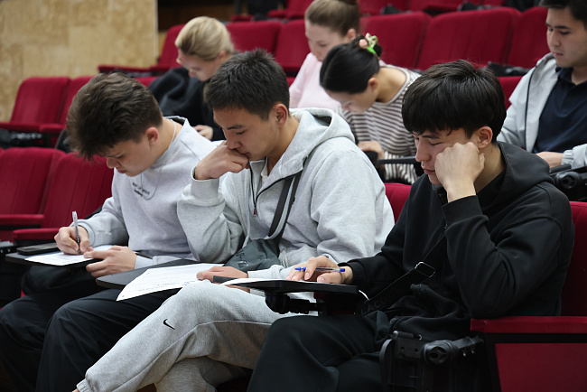 В КРСУ прошла международная акция «Диктант Победы»