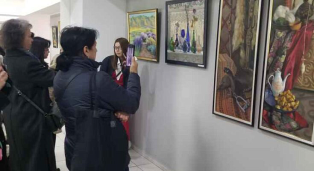 Free flight of inspiration, or the softness of a woman's gaze