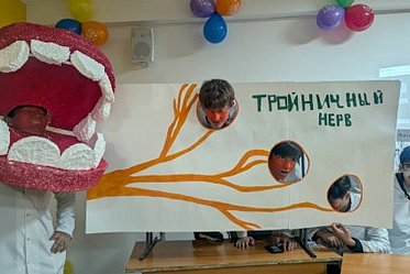 «Тема боюнча 2-курстун студенттери менен викторина Менин чакыруум дарыгер – стоматолог»