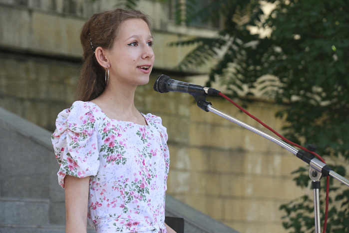 Есть в КРСУ свои фантасты!