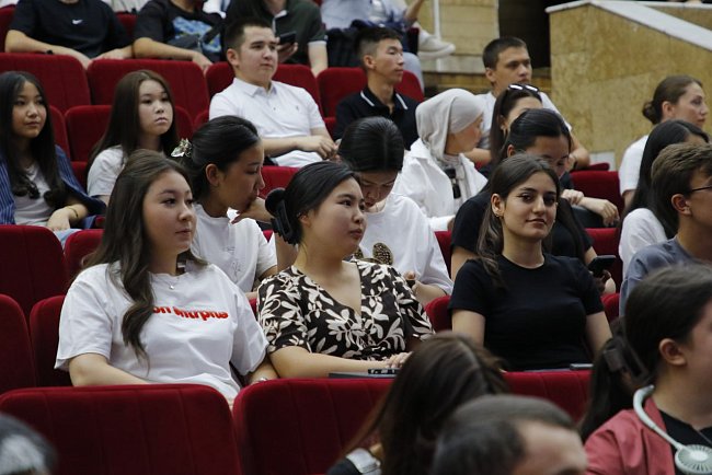 A job fair was held at KRSU: more than 30 companies presented career opportunities to students