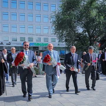 Бишкекте акындын туулган күнүнүн 225 жылдыгына арналган "Пушкин күндөрү" башталды