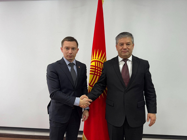 The Ministry of Labor and KRSU discussed training personnel to work in Russia Find out more: https://vesti.kg/zxc/item/135711-mintruda-i-krsu-obsudili-podgotovku-kadrov-dlya-raboty-v-rossii.html - The Ministry of Labor and KRSU discussed training personne