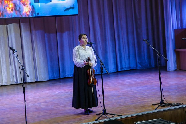 KRSU hosted the annual Christmas concert