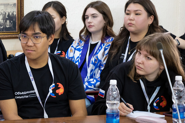 В КРСУ стартовал Кыргызско-Российский медиафорум