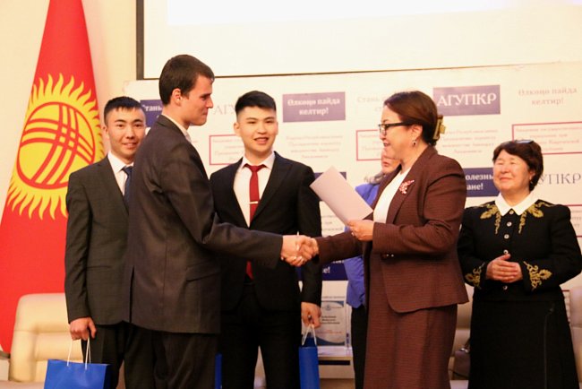 The KRSU team won the debate dedicated to the 30th anniversary of the adoption of the Constitution of the Kyrgyz Republic