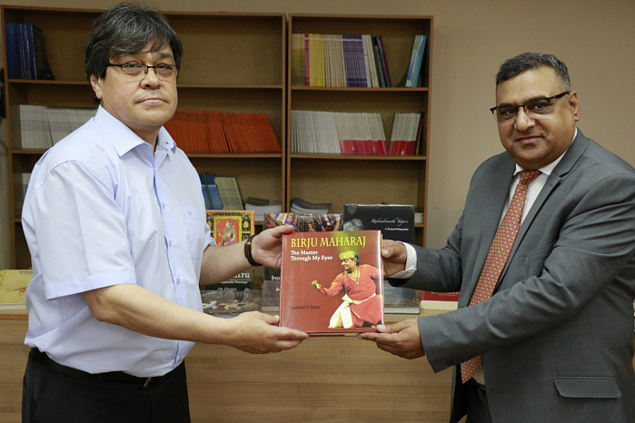 Библиотека растет!